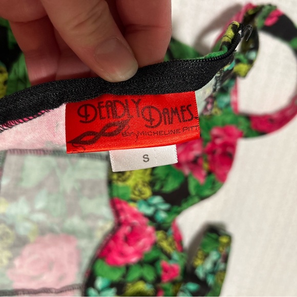 Floral Pin-up Women's Pencil Dress - Picture 7 of 8